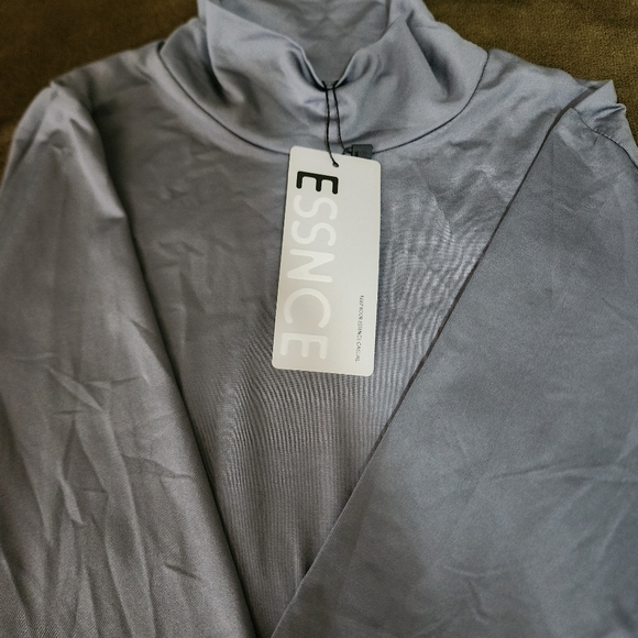 mock/turtleneck top - Picture 2 of 3